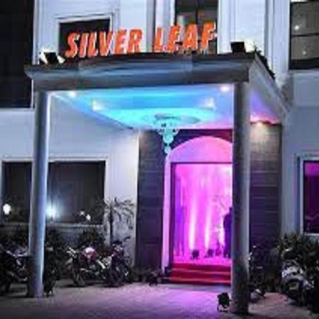 Hotel Silver Leaf, Pilibhit Exterior photo